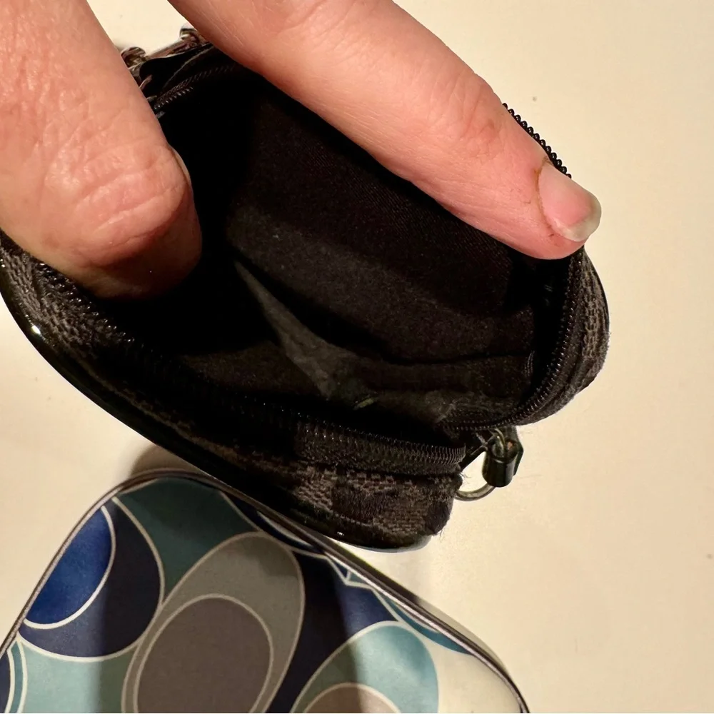 Coach Bundle - Picture 4 of 8